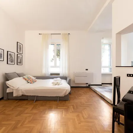 The Rent - Modern One-bedroom In Trastevere Apartment