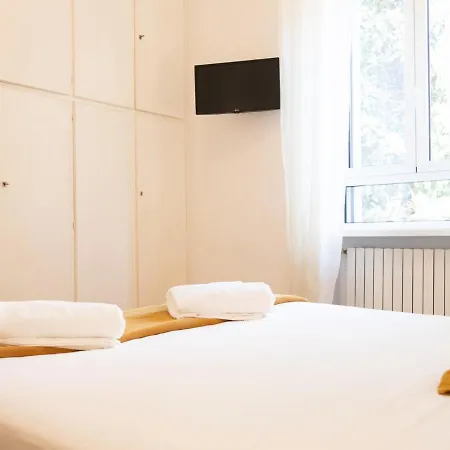 The Rent - Modern One-bedroom In Trastevere Apartment Rome